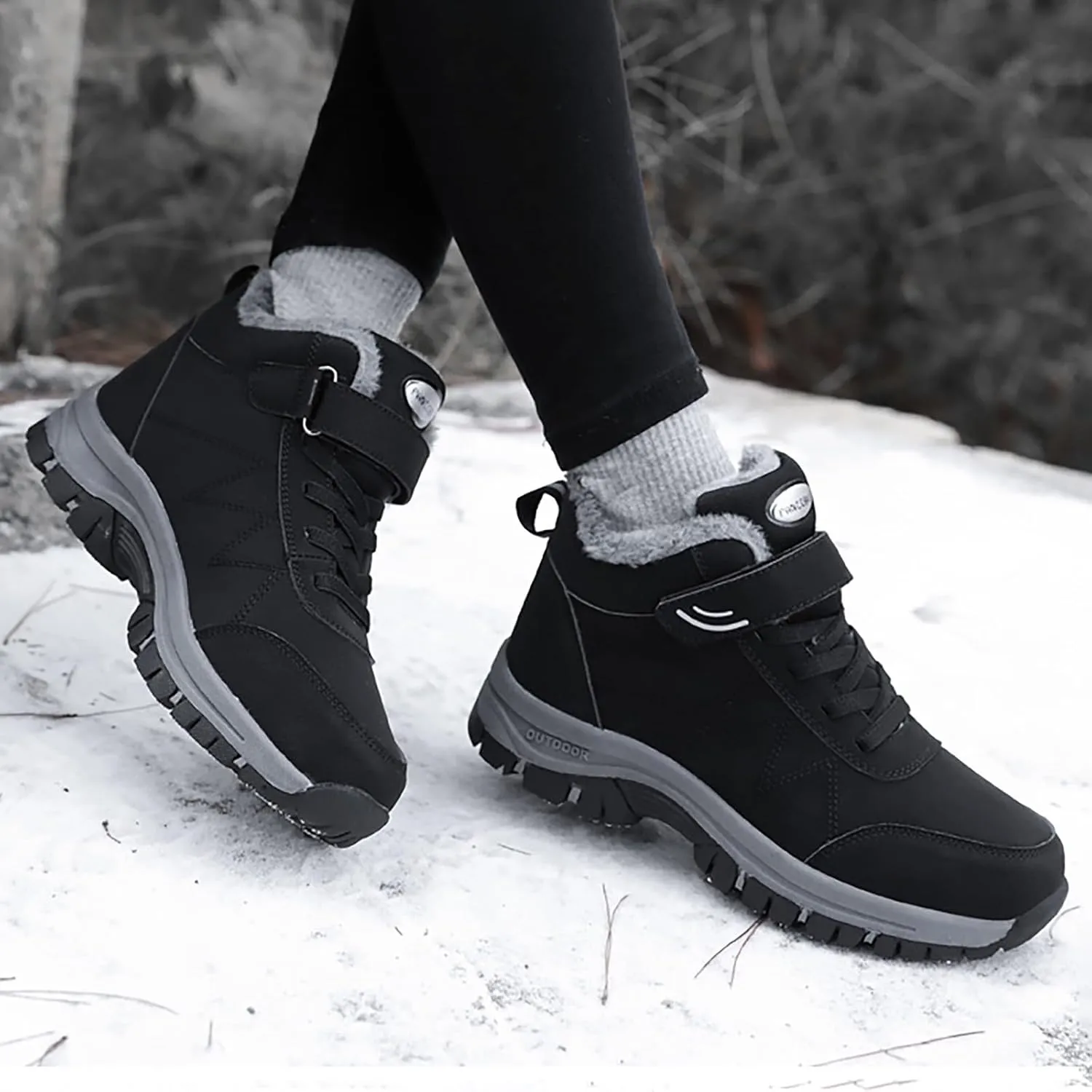 Hiking Boots Women Thickening Velvet Snow Boots Lace-Up Winter Lug Sole Flats Non-Slip Hiking Booties