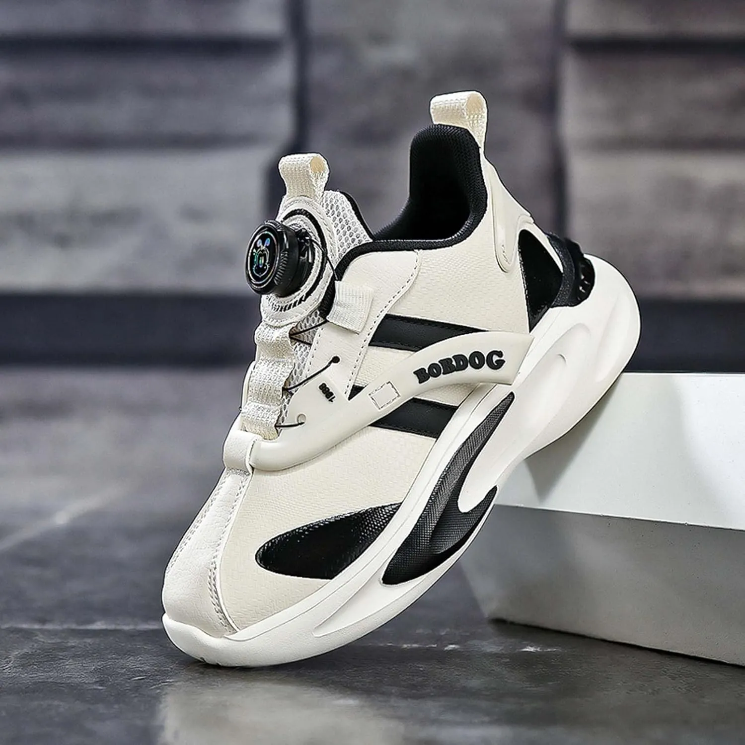 Kid's Rotating Buckle Running Shoes, Breathable and Lightweight Walking Shoes, Anti Slip and Wear-Resistant Sports Shoes, Synthetic Leather Upper Running Shoes, Short Distance Running Shoes.
