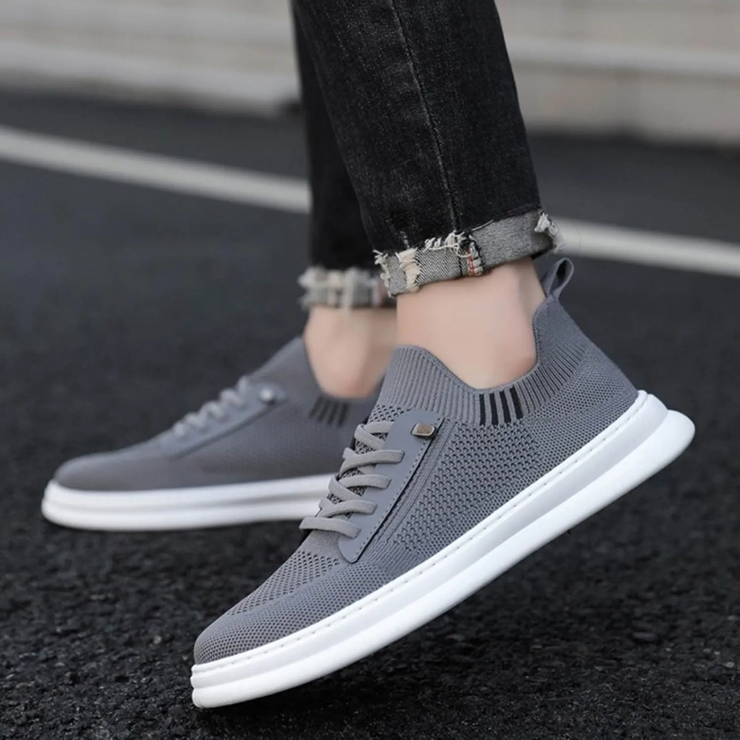 Men's Fashion Versatile Walking Shoes Lightweight Breathable Slip on Running Shoe Soft Flat Soled Elderly Shoes
