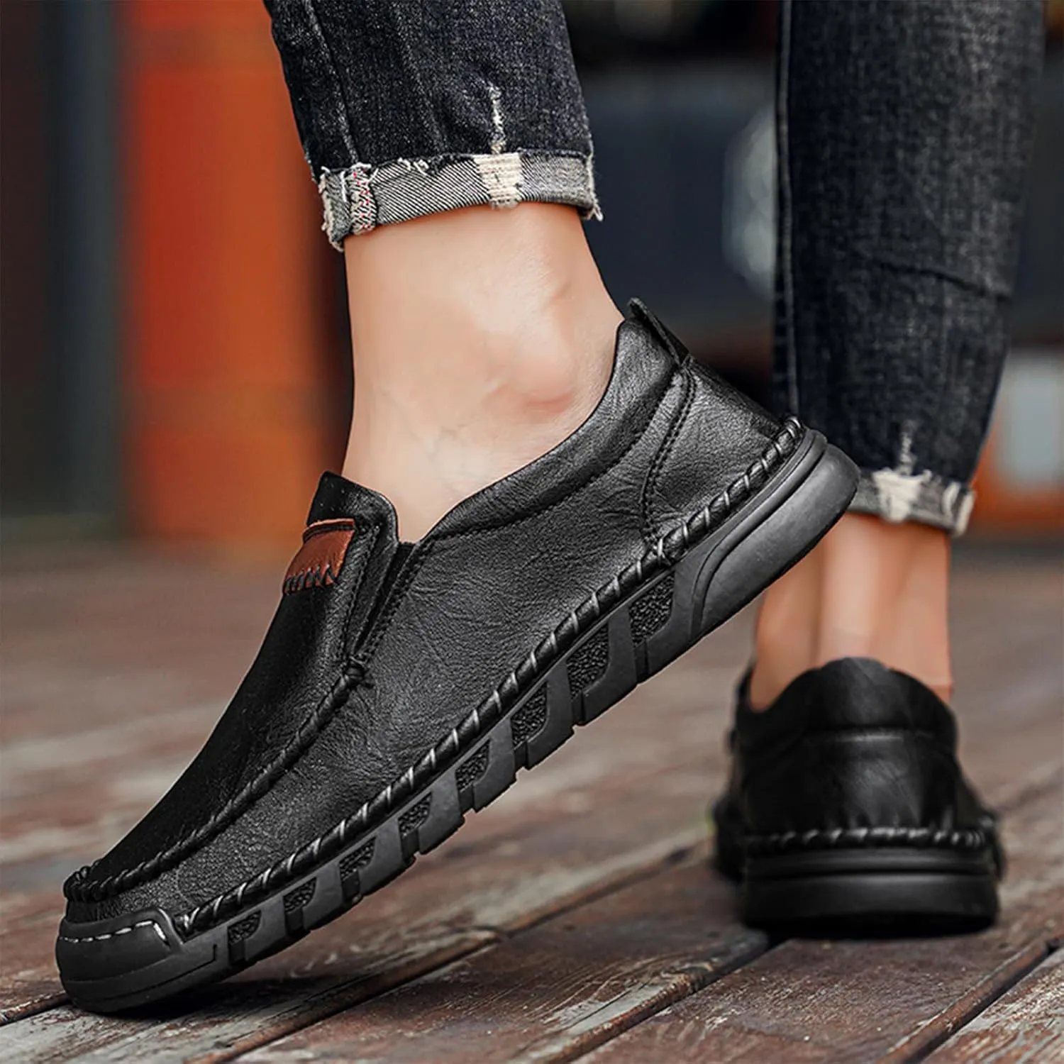Men's Hand-Sewn Casual Leather Loafers Comfortable Soft Sole Slip-On Driving Walking Boat Shoes Business Work Moccasin Shoes