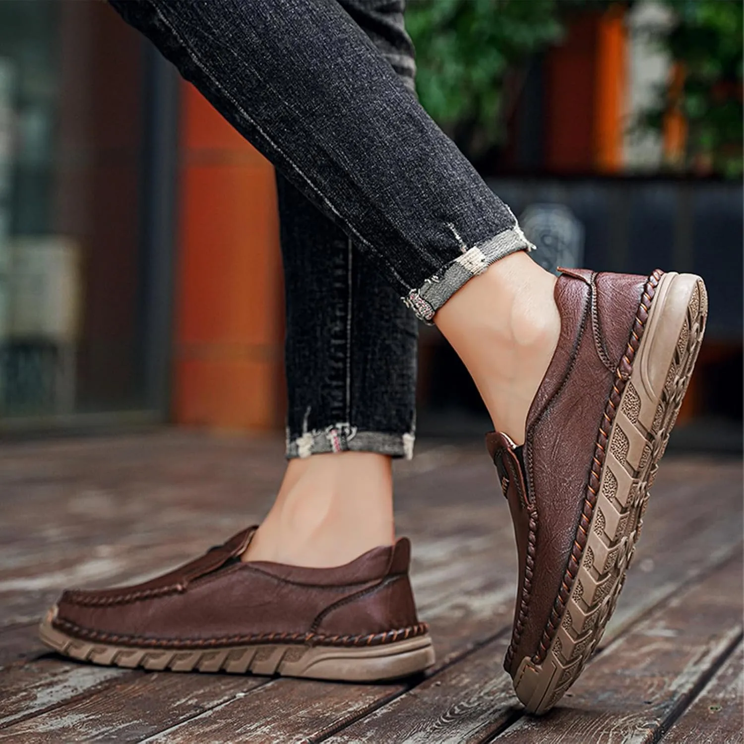Men's Hand-Sewn Casual Leather Loafers Comfortable Soft Sole Slip-On Driving Walking Boat Shoes Business Work Moccasin Shoes