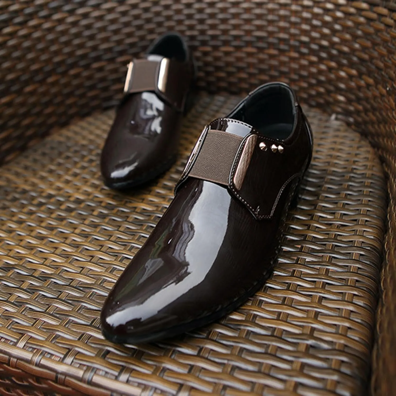 Men's Patent Leather Elastic Band Low Top Dress Business Loafers Fashion Pointed Toe Low Heeled Slip-On Formal Tuxedo Derby Shoes Classic Modern Formal Leather Shoes