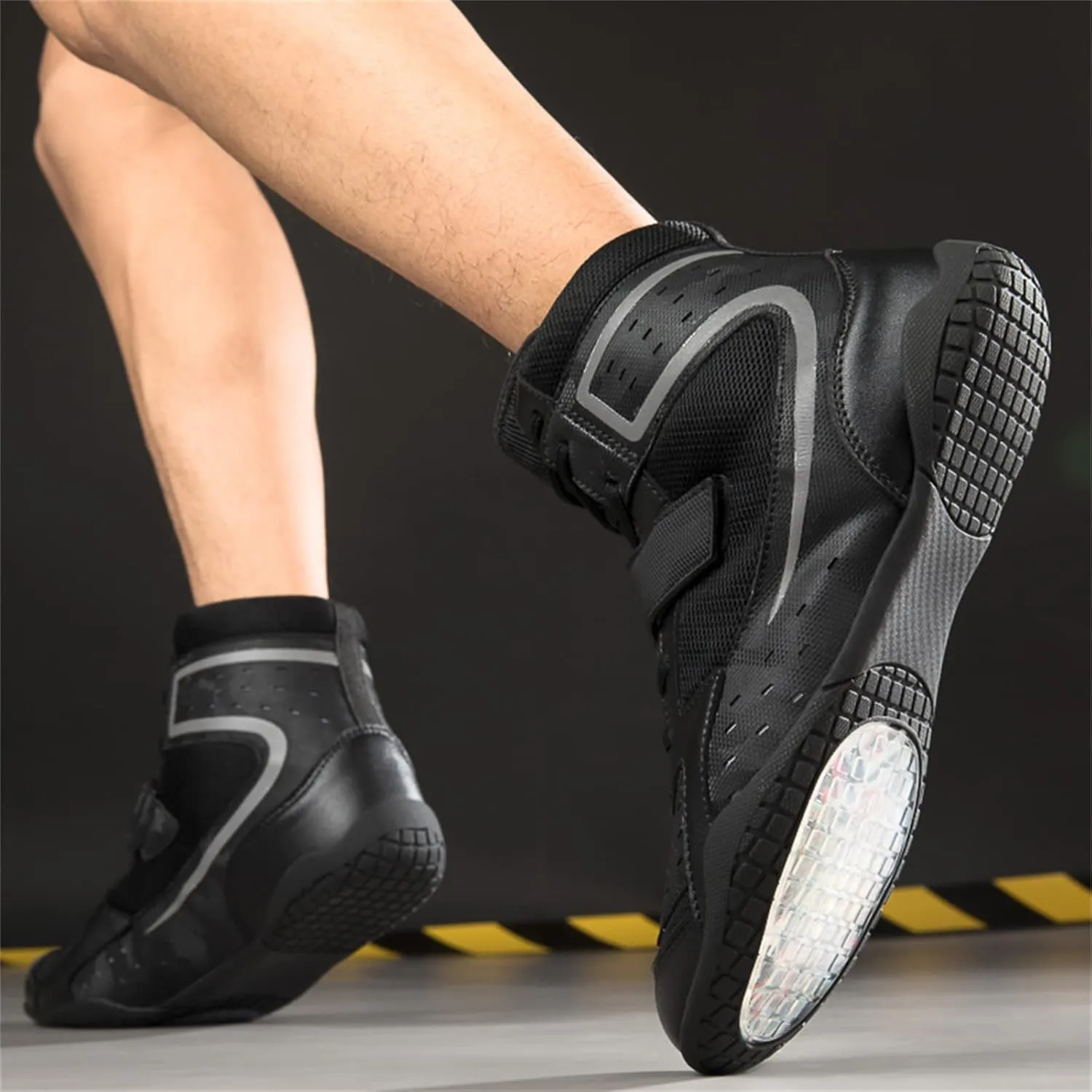 Men's Women's Boxing Boots, Leather Wrestling Footwear Anti-Slip Unisex Boxers Trainers Lightweight Fitness Shoes