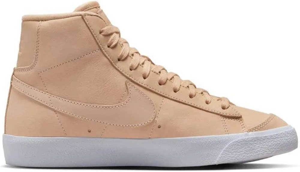 Nike Women's Retro Basketball Shoe
