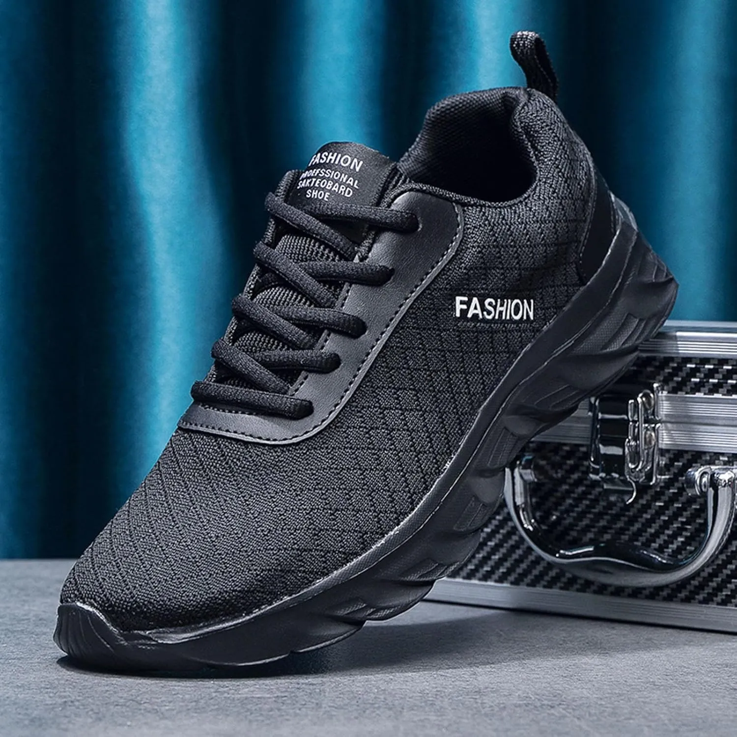 Versatile & Casual Sneaker Men Sports Shoes Fashionable New Pattern Solid Color Simple Mesh Breathable Comfortable Lace