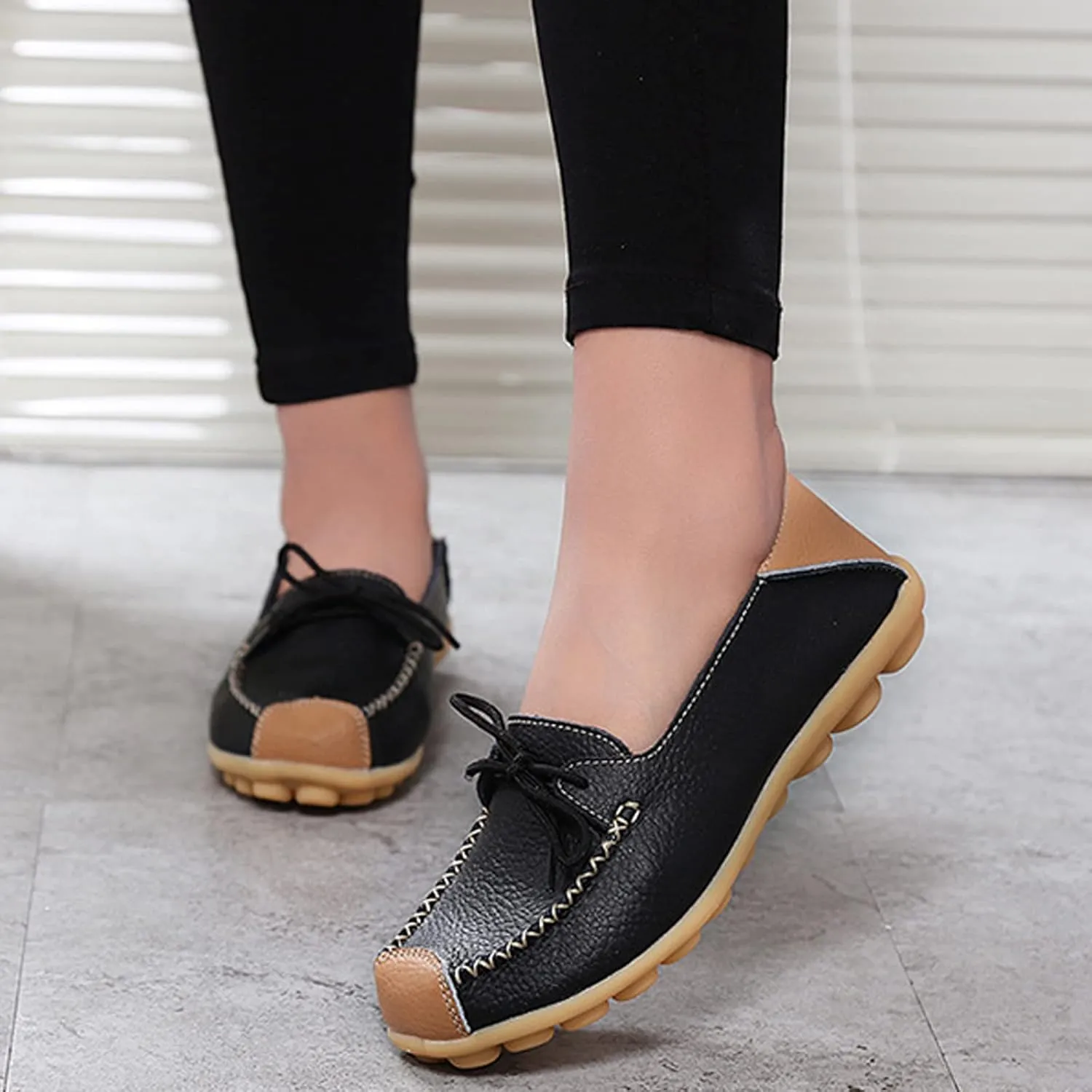 Women Leather Breathable Lace Up Flat Shallow Mouth Loafers,Outdoor Soft Sole Non-Slip Driving Walking Shoes