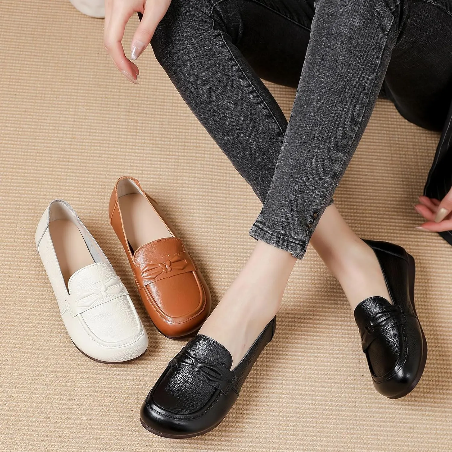 Women's Leather Flat Slip-on Loafers,Comfortable Soft Sole Round Toe Lightweight Driving Moaccasins Shoes Classic Casual Work Office Flats Breathable Mom Walking Shoes